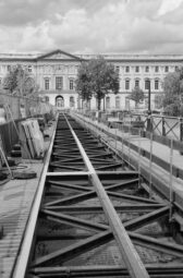 2023-08-05-Canon-EOS-1V-Kodak-TMAX100_010_MOD_BW_FRAME_resize